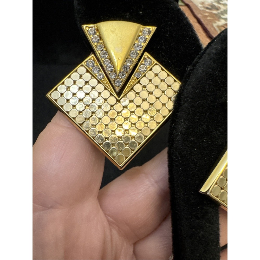 vintage Whiting & Davis gold-tone geometric mesh clip-on earrings Statement EUC - Picture 3 of 10